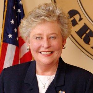 Governor Kay Ivey headshot