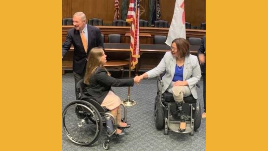 Policy Fellow Ana Kohout, a constituent of Illinois, shakes hands with Senator Tammy Duckworth.