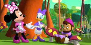 Minnie Mouse, Daisy Duck and Fin in a scene from Mickey Mouse Funhouse