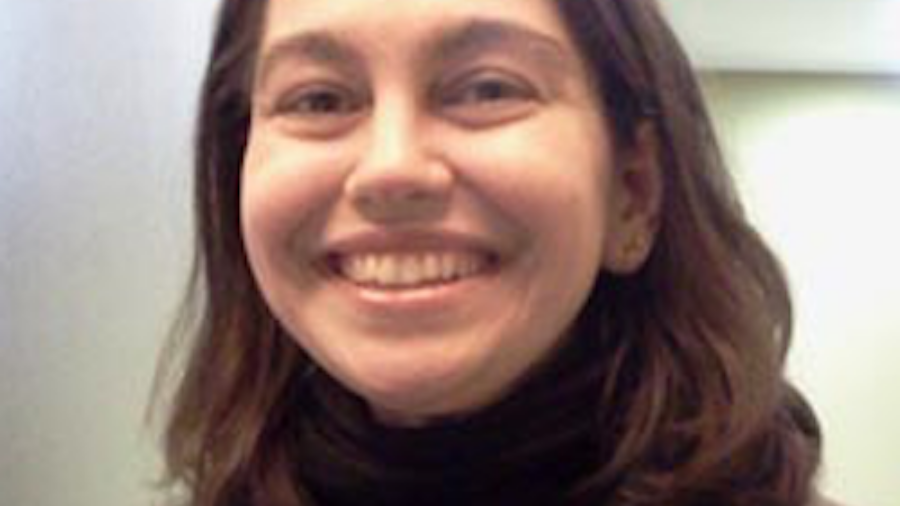 Rebecca Woolfe smiling headshot