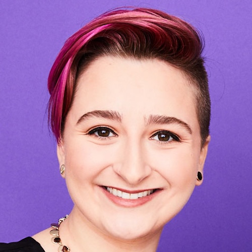 Dani Hanks smiling headshot