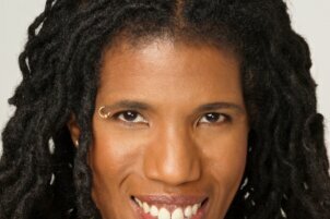 Nandi Bowe