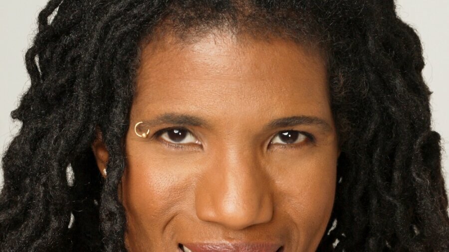 Nandi Bowe smiling headshot