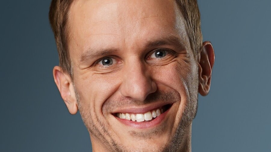 Jeremy Andrew Davis smiling headshot