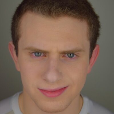 Sam Tracton headshot
