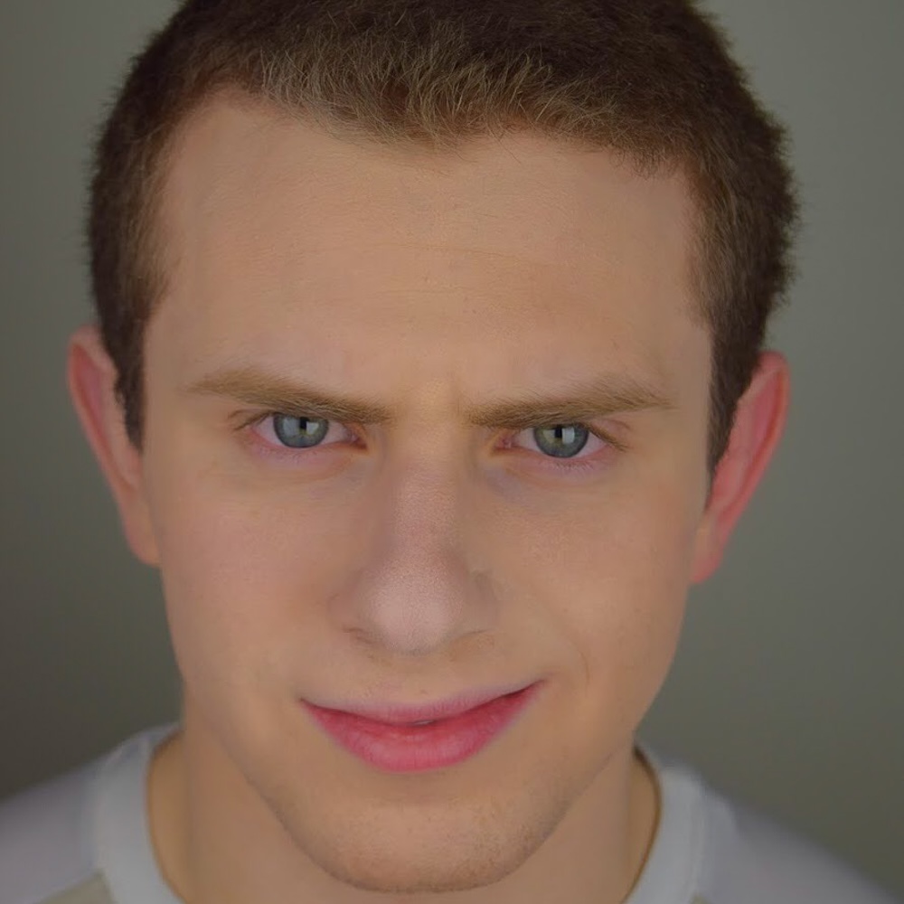 Sam Tracton headshot